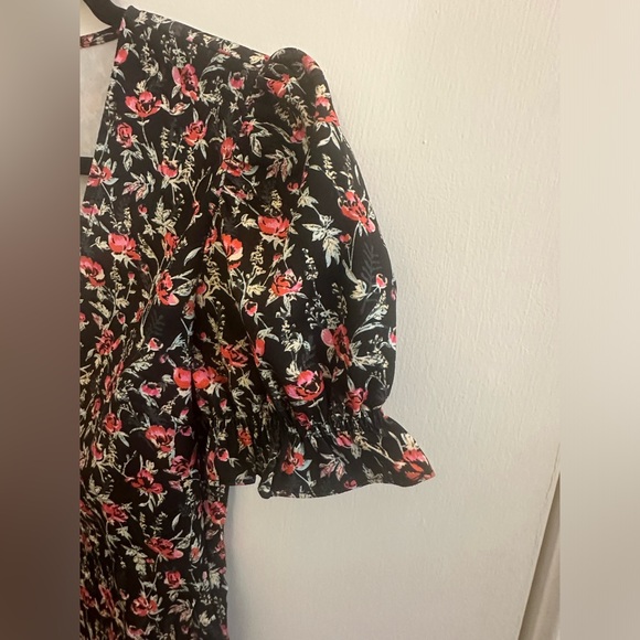 Puff Sleeve Floral Mini Dress | Lioness Tell Me Lies Mini Dress - Picture 5 of 8